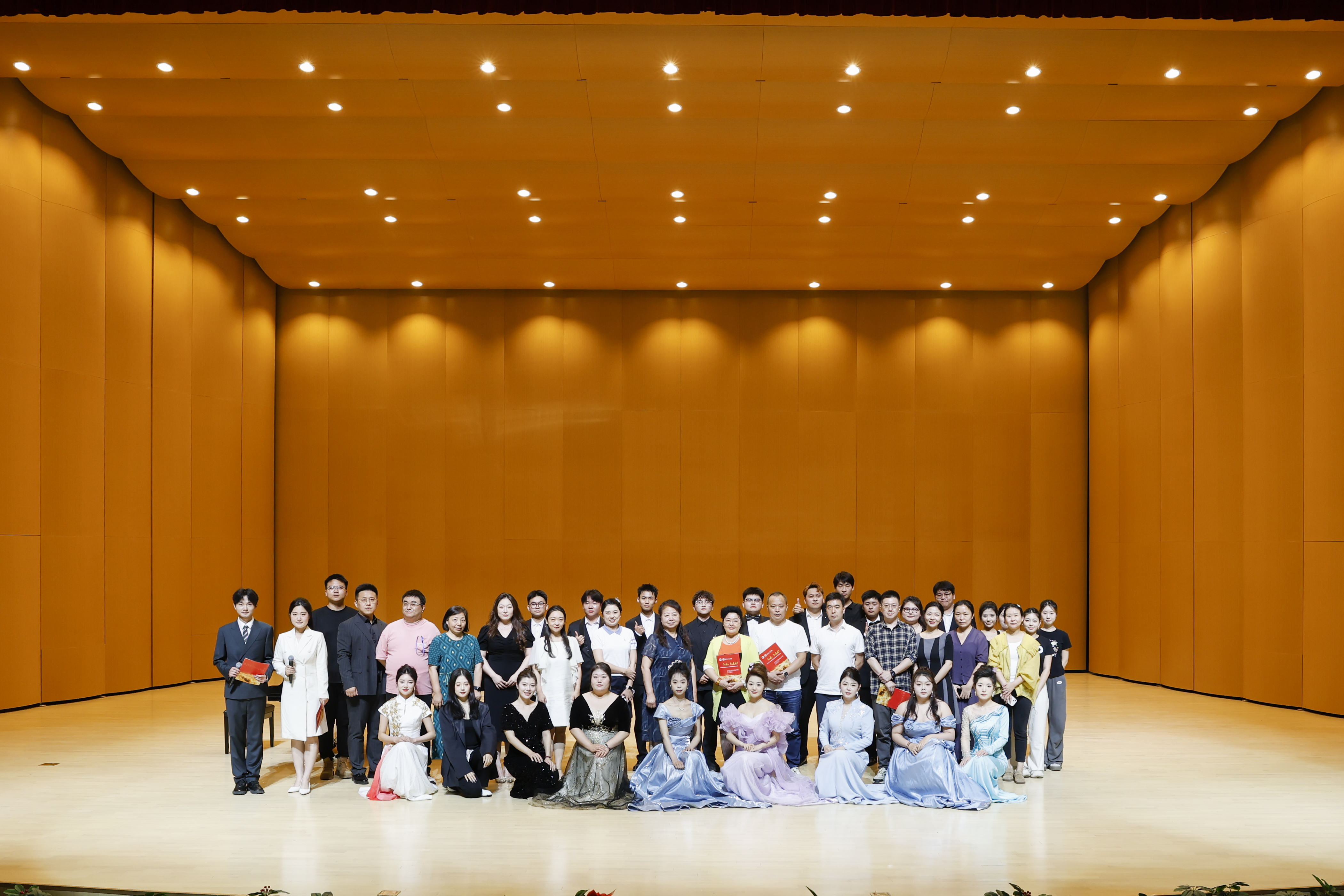 “前进，前进进”——纪念中国人民抗日战争暨世界反法西斯战争胜利80周年音乐会顺利举行