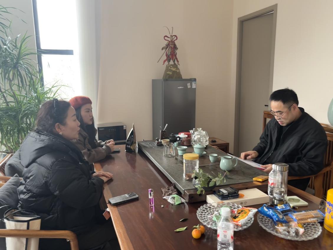 艺术学院服装与服饰设计专业赴艺讯服饰有限公司开展访企拓岗